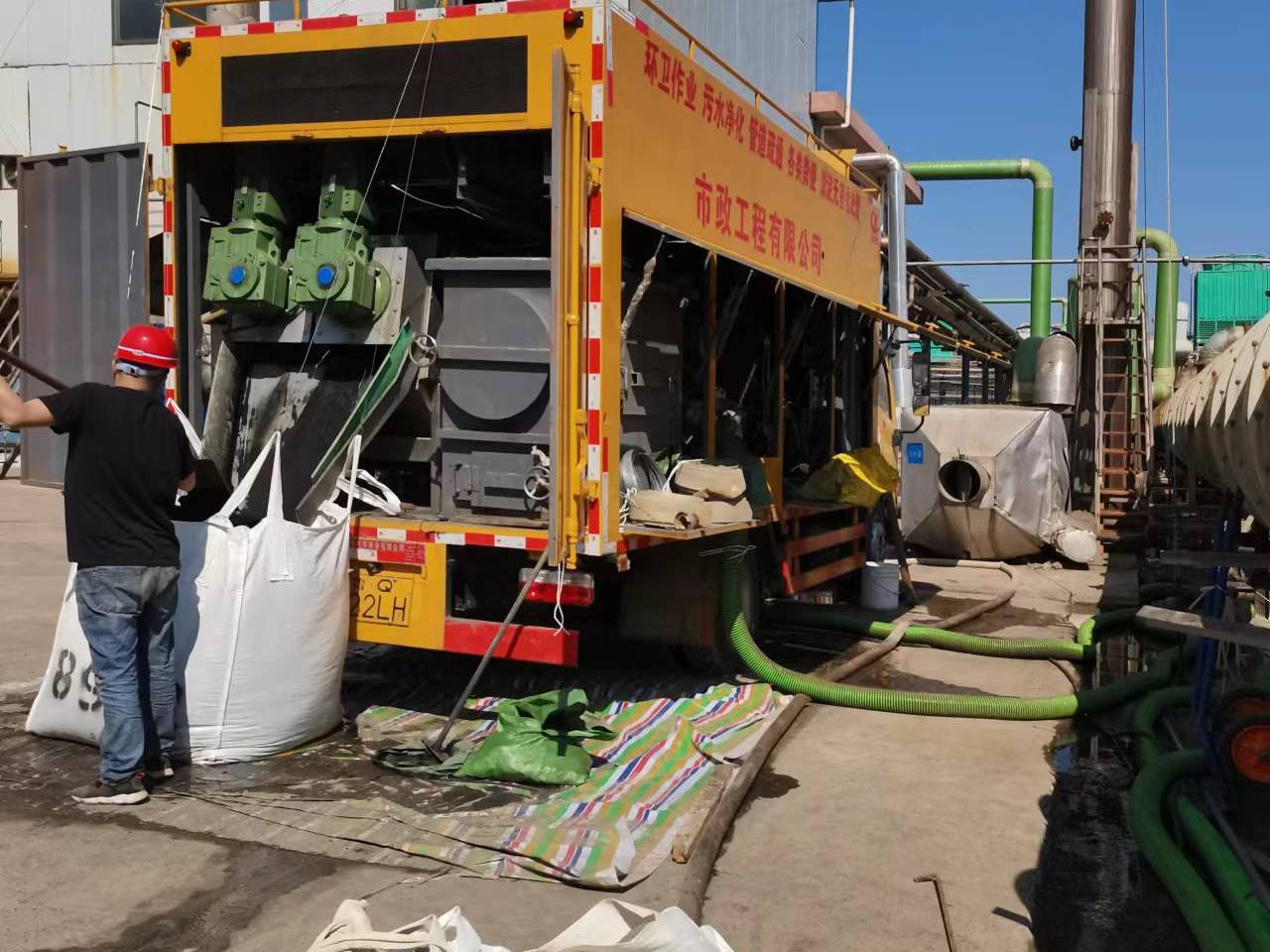 怀来淤泥压干处理